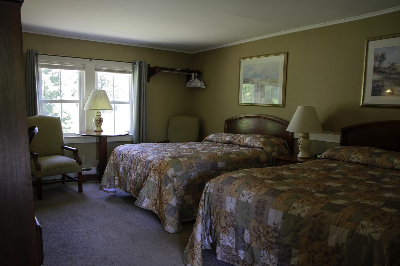Gallery And Motel