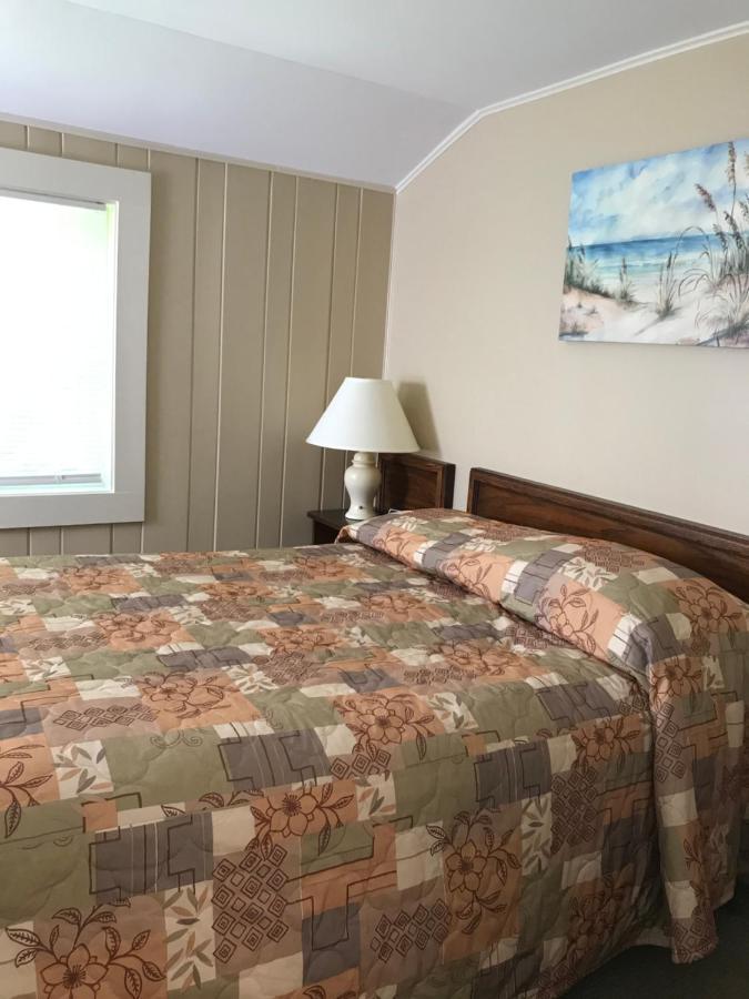 Gallery And Motel Kennebunk